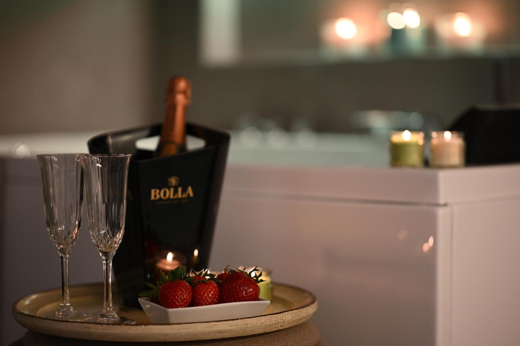 La Finestra Sul Campanile Luxury & Loft Guest house Bari