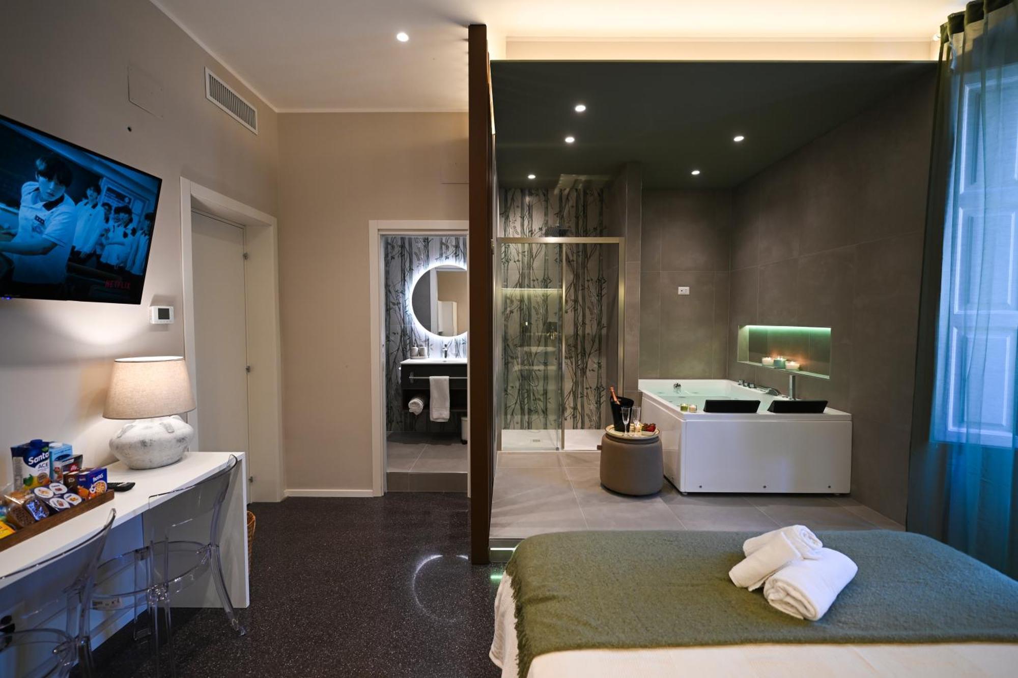 Guest house La Finestra Sul Campanile Luxury & Loft Bari